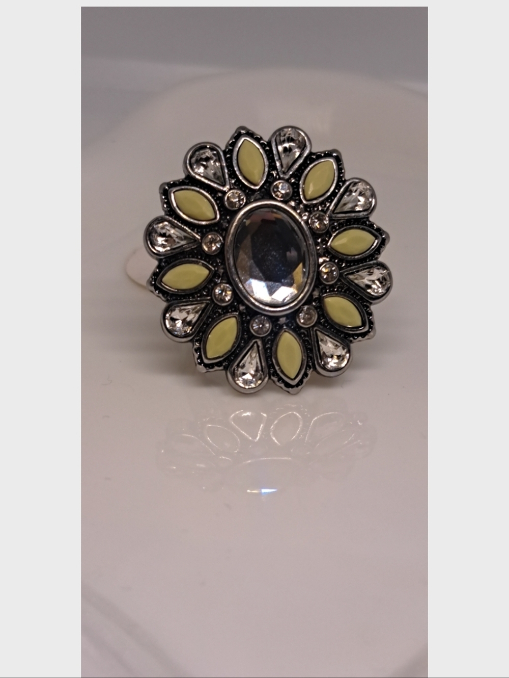 Silver Floral Statement Ring with Pale Yellow Accents Size 9 Lia Sophia Boho 70s
